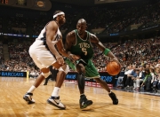 开云下载-当正面击溃成为隐喻，体育竞技场上的国家叙事与个体光辉