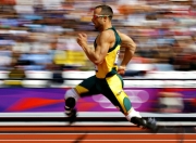 开云官网-F1街道赛焦点战，新西兰赛车战术如何成功压制曼城式进攻