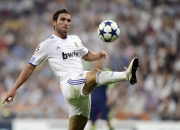 开云下载-西决生死战焦点，森林狼铁血防守如何锁死湖人？