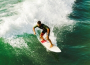 开云在线直播-赛道与球场，当F1引擎轰鸣遇见梅西的末节魔法