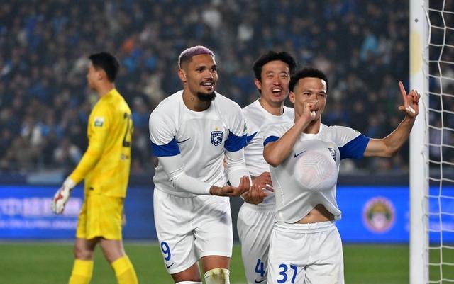 欧洲体育夜未眠,球迷聚焦赛场的简单介绍 欧洲体育夜未眠,球迷聚焦赛场的简单介绍