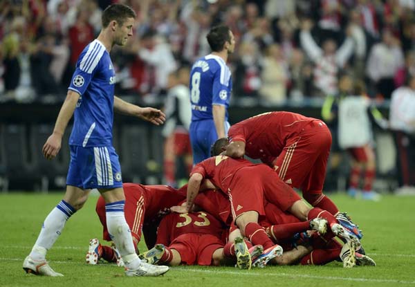 包含切尔西碾压瑞典，穆勒关键制胜的词条