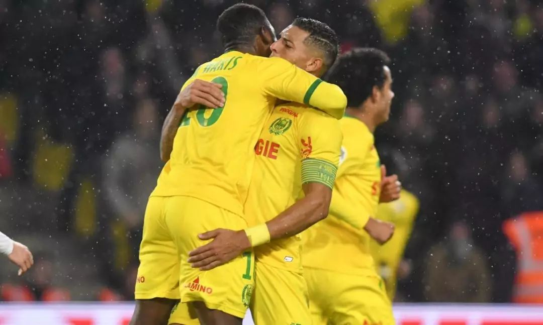 尼姆主场击败马赛，保持中游位置