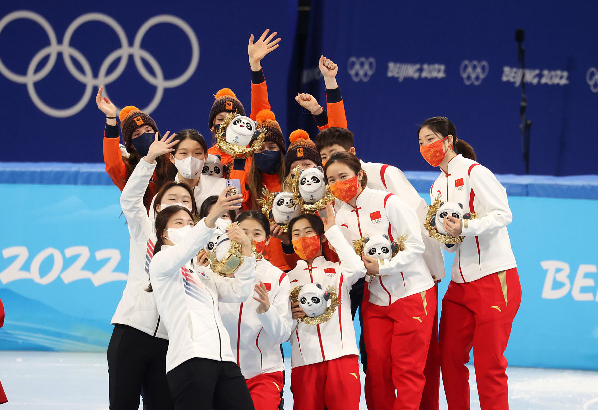 韩国选手表演出色，冲刺冠军