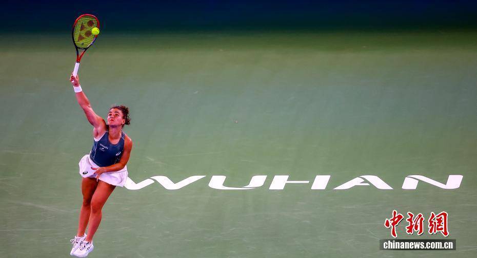 意大利选手赢得全场掌声,展现出色表现 意大利选手赢得全场掌声,展现出色表现