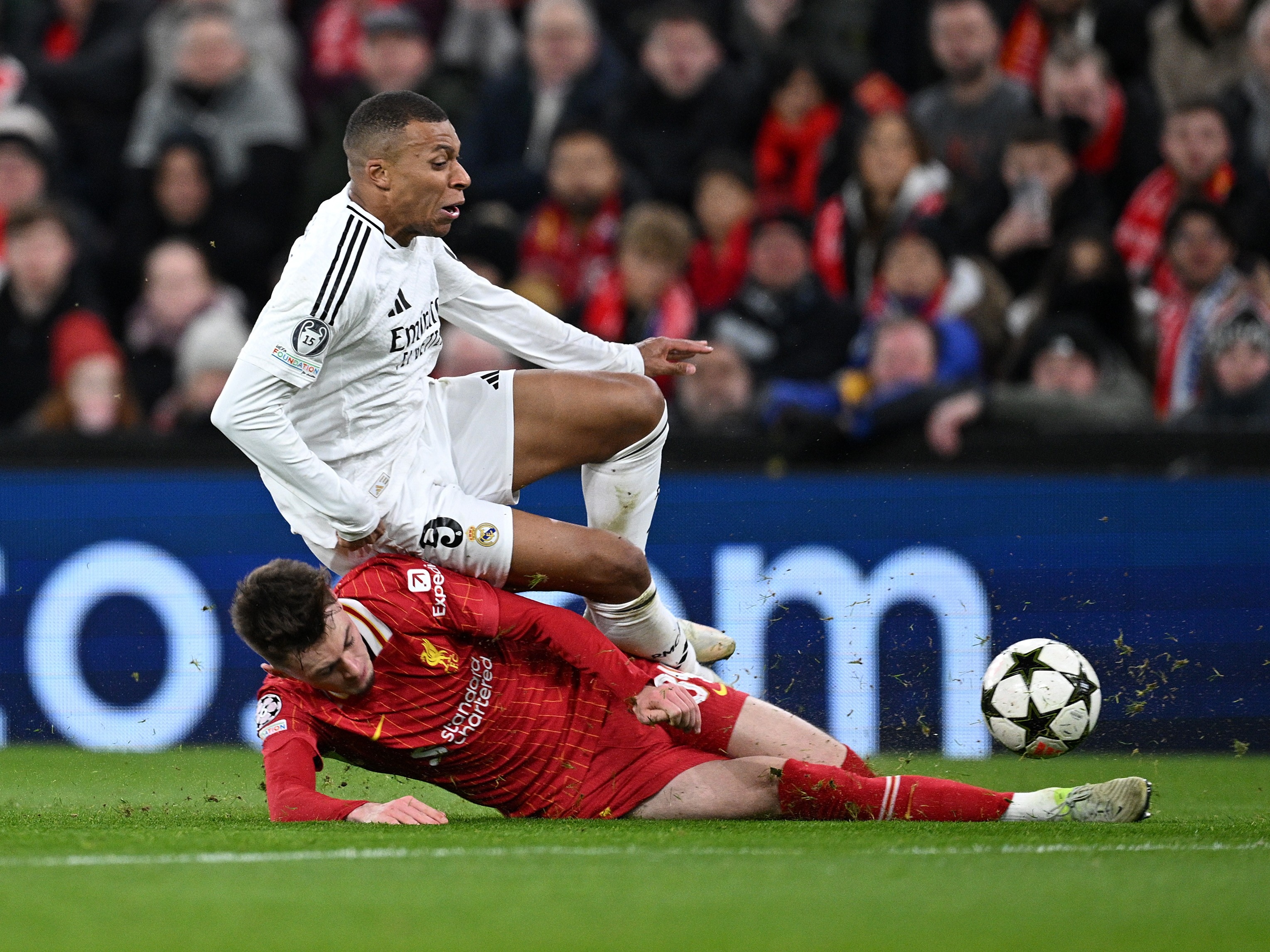 关于利物浦逆转马赛,马丁内利关键制胜的信息 关于利物浦逆转马赛,马丁内利关键制胜的信息