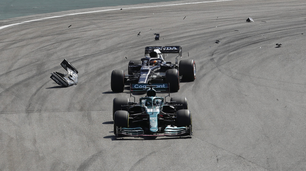 关于阿斯顿马丁横扫红牛二队，诺里斯关键制胜的信息