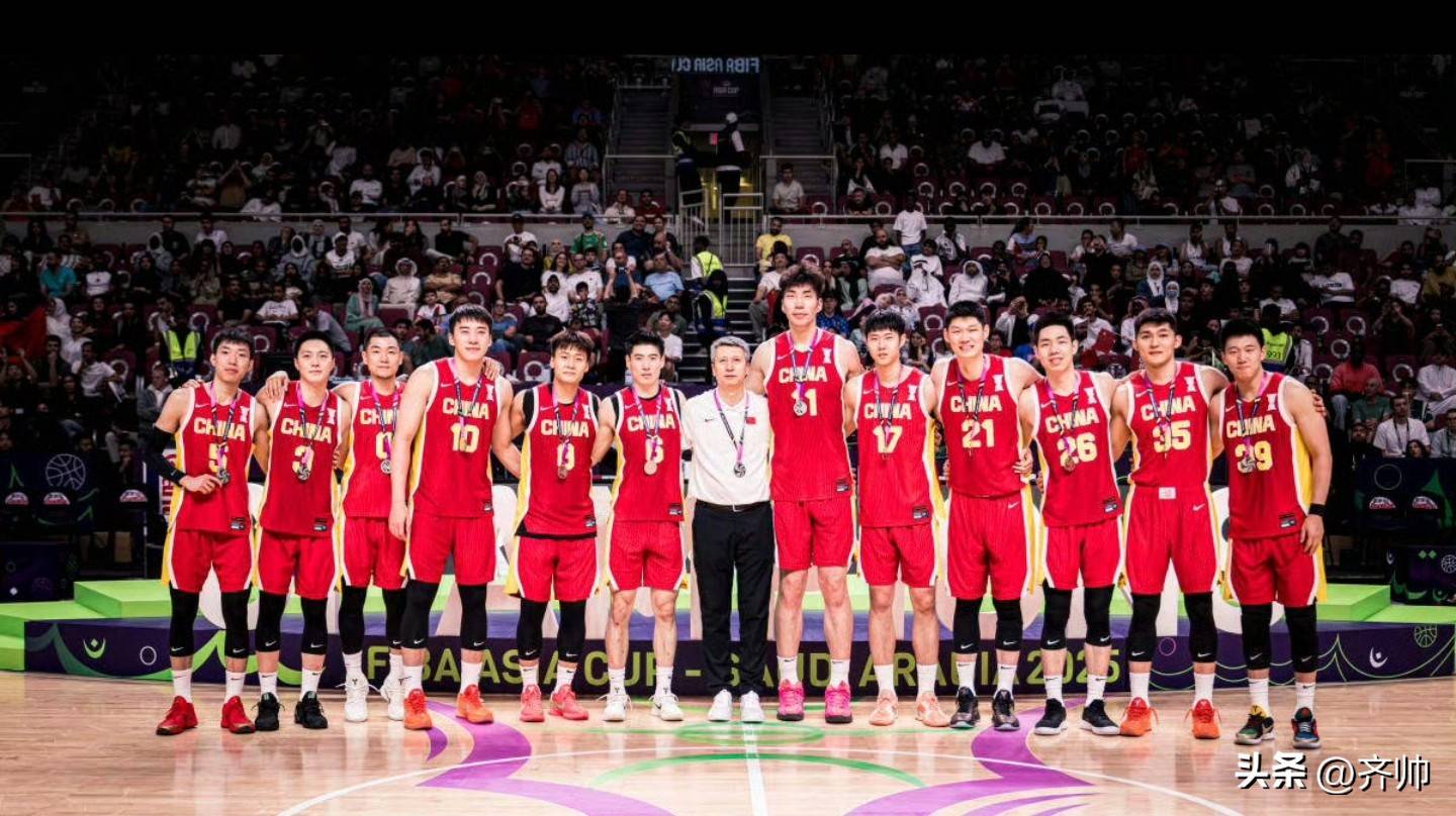 中国男篮绝杀马刺，汉密尔顿关键制胜