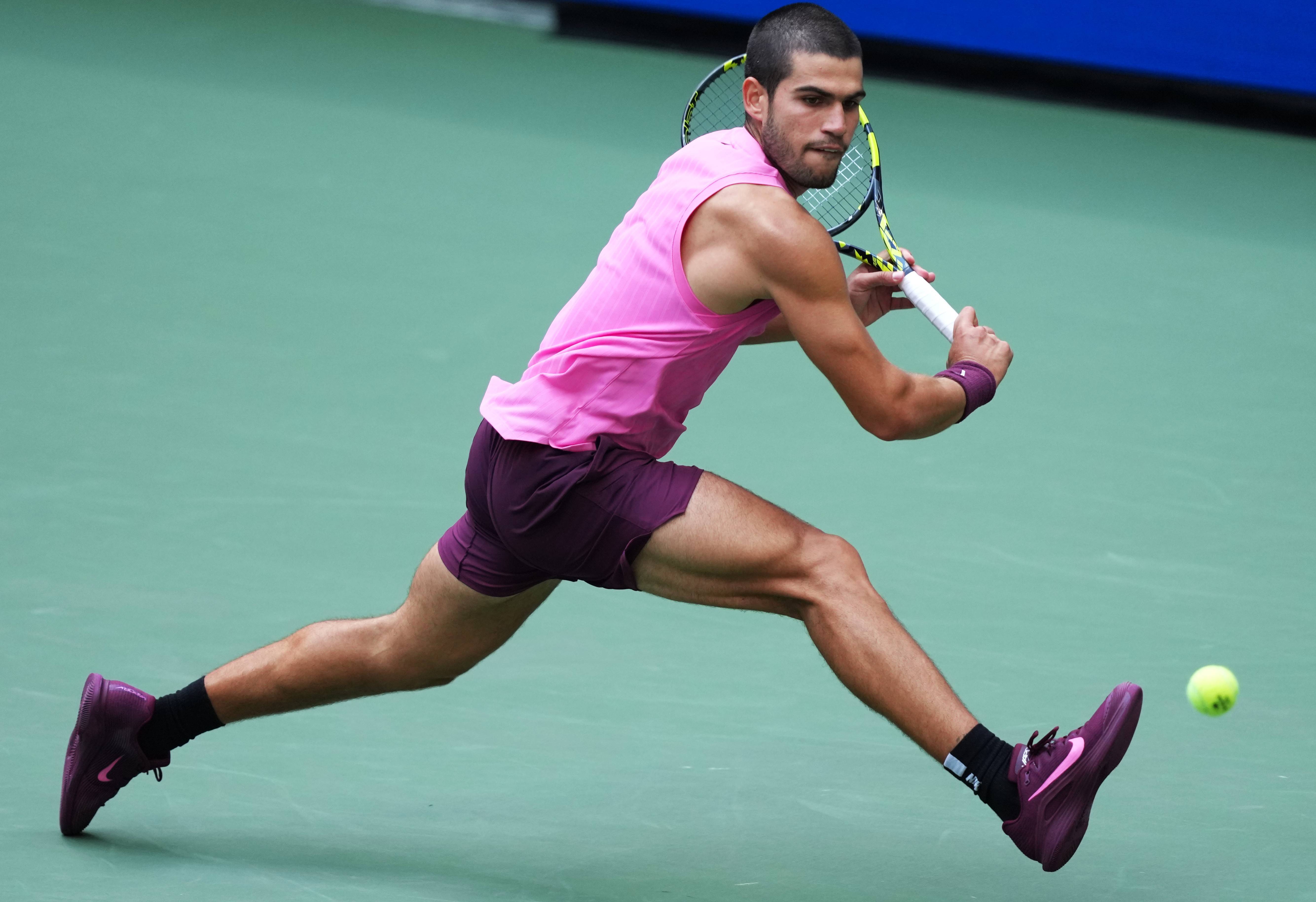 包含英国网球队完胜意大利网球队,阿尔卡拉斯高光表现的词条 包含英国网球队完胜意大利网球队,阿尔卡拉斯高光表现的词条