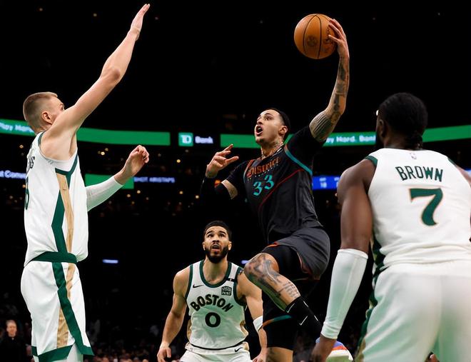 勇士B队碾压巴西男篮，凯尔·库兹马打破历史纪录的简单介绍