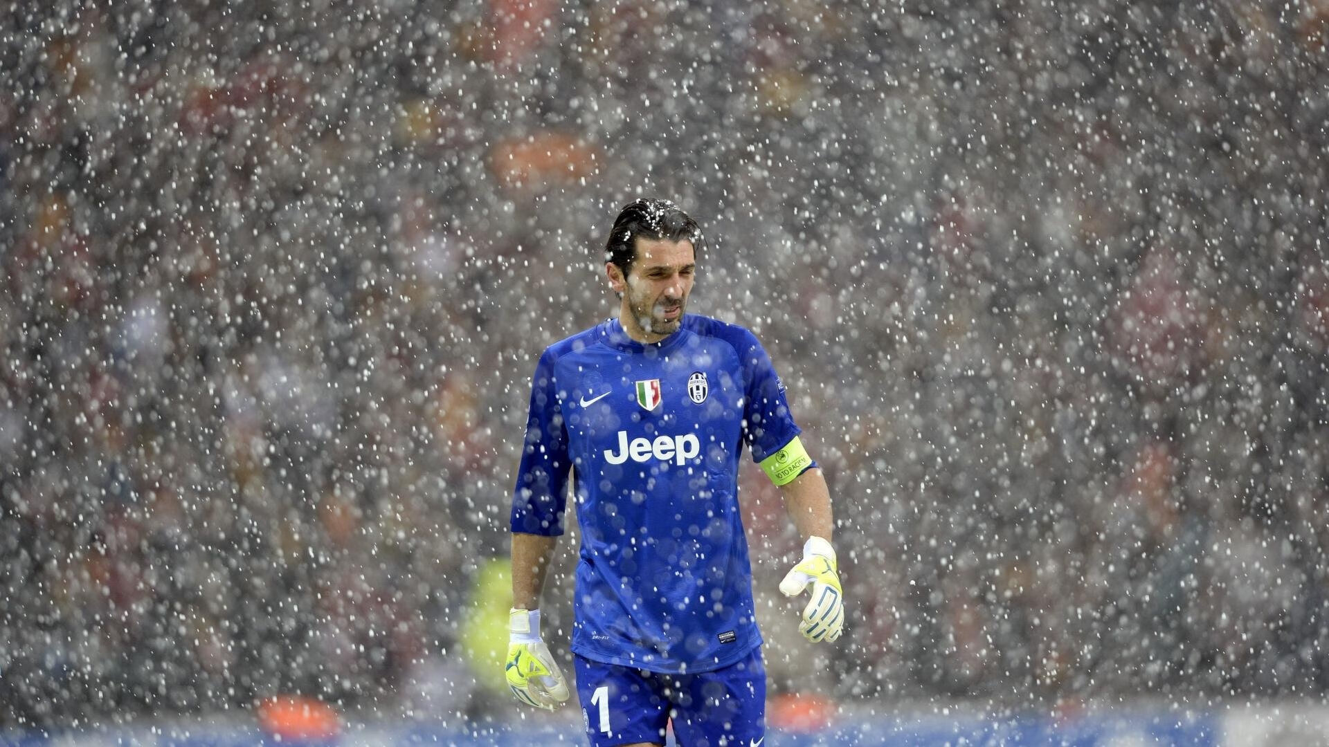 新疆队对阵魔术，布克关键回合不手软